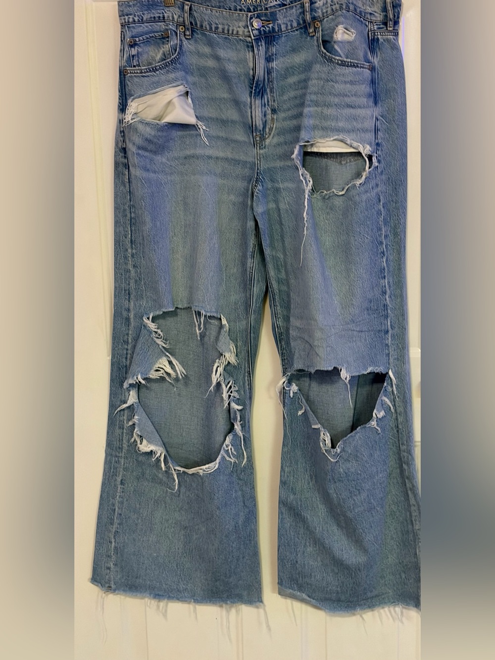 American Eagle AE Super High-Waisted Baggy Wide-Leg Jean Blue